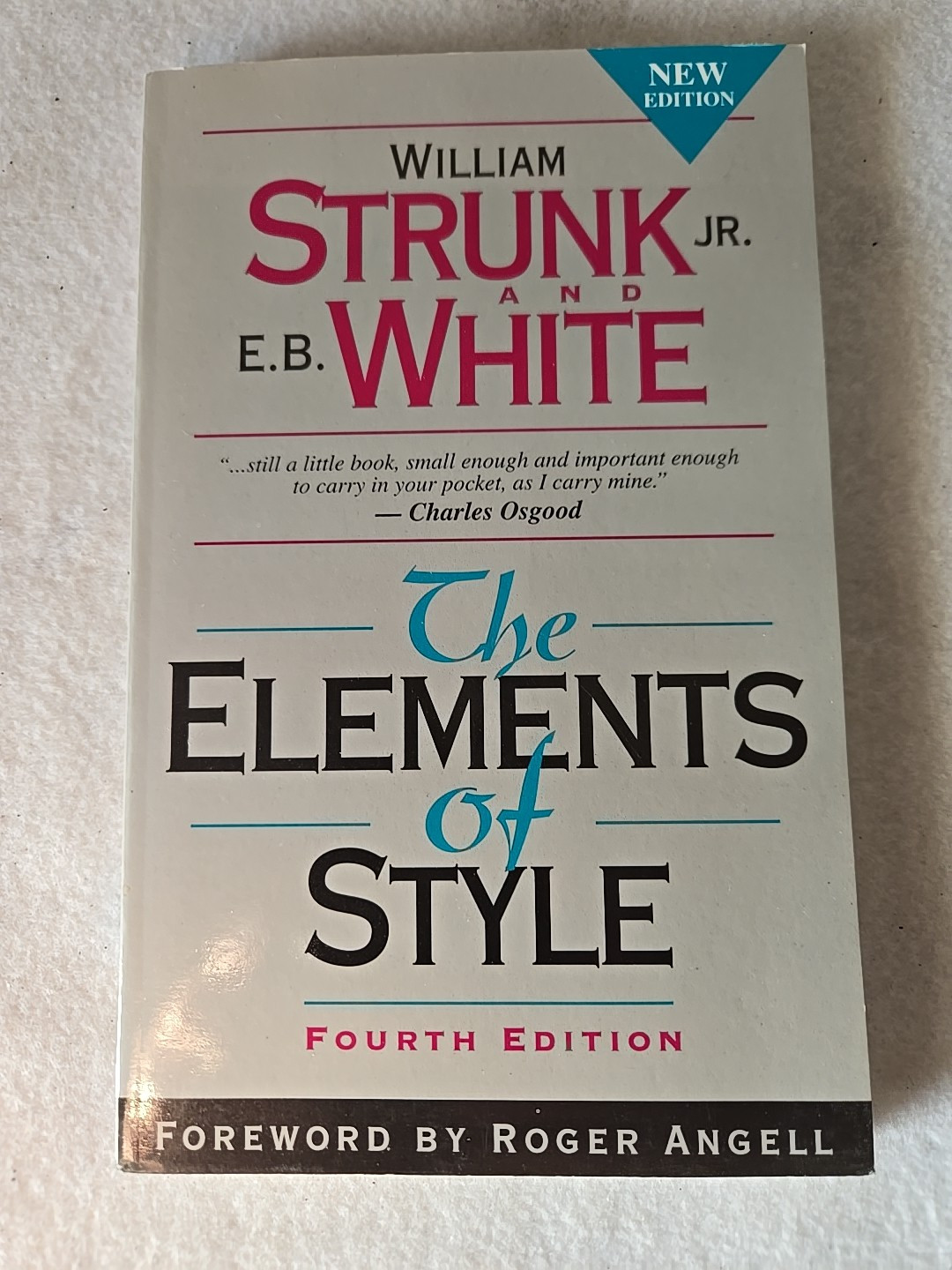 Elements of Style by Strunk, William and White, E. B., Paperback