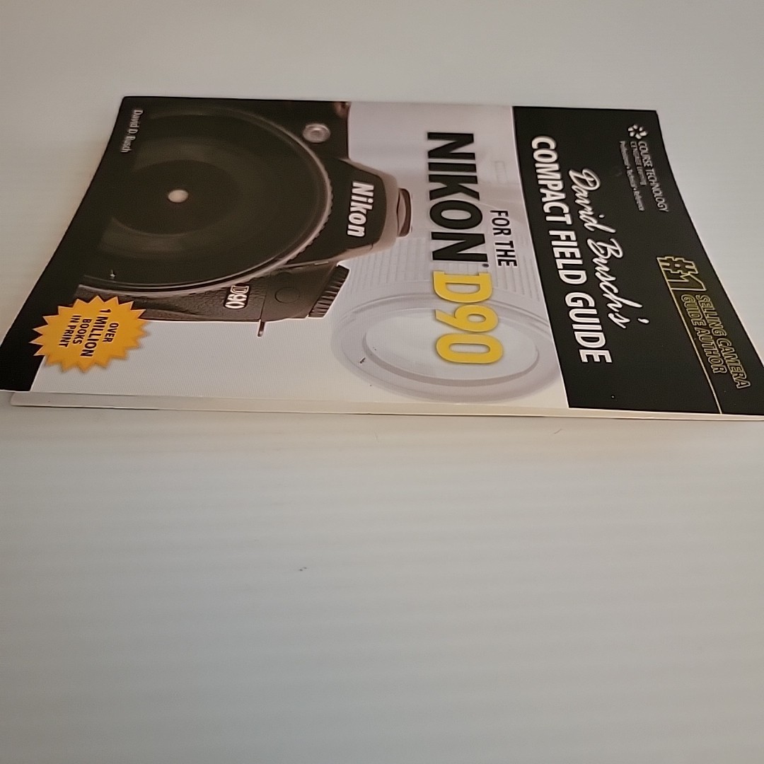 David Busch’s Compact Field Guide for the Nikon- spiral-bound, 1435458591, Busch
