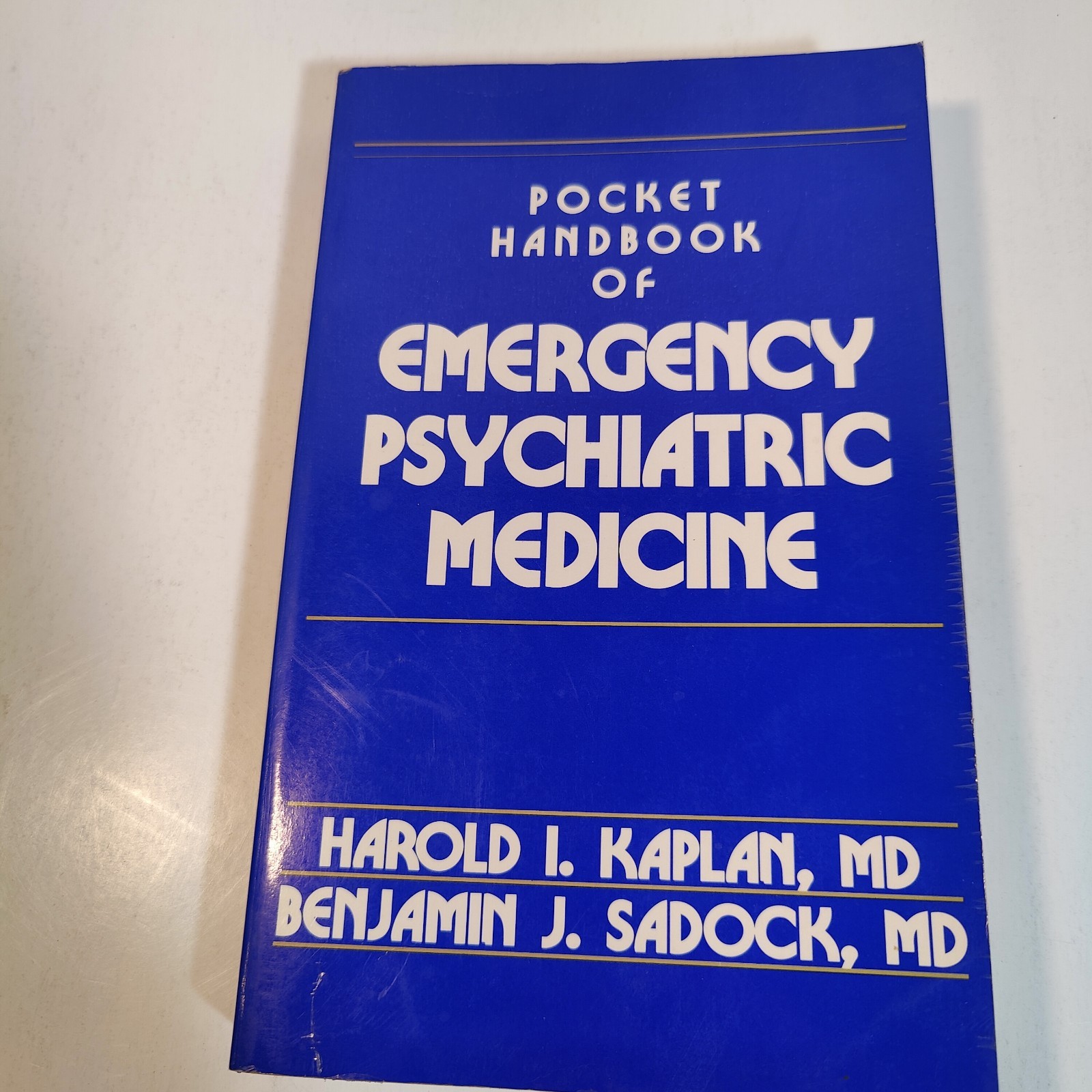 Pocket Handbook of Emergency Psychiatric Medicine Paperback