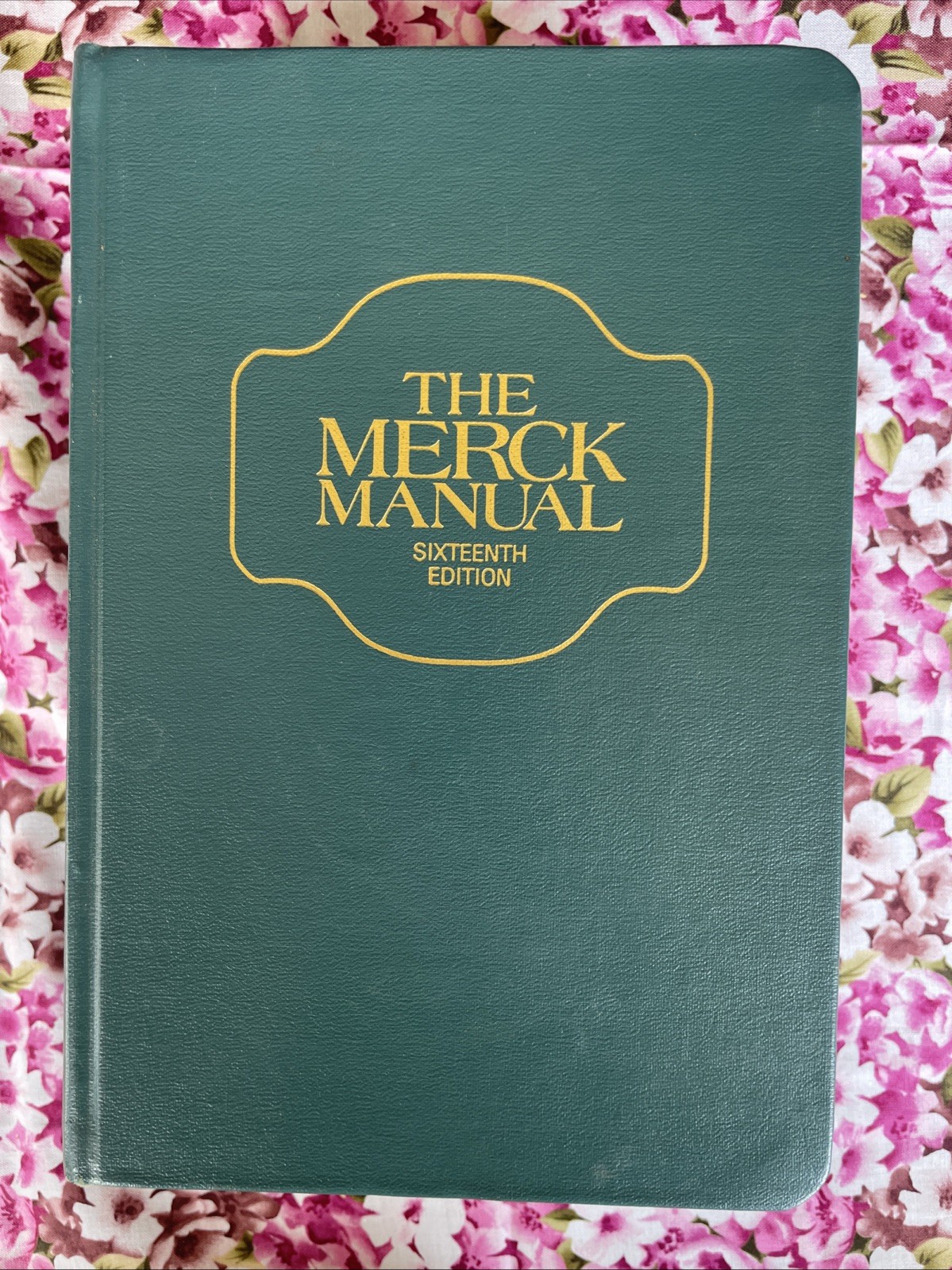 The Merck Manual ~ 16th Edition (1992 Thumb Indexed Green HC Book 2845 pages)